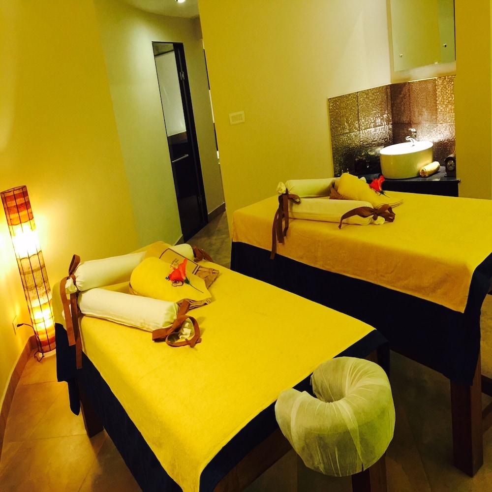Poetree Thekkady Hotel Ngoại thất bức ảnh